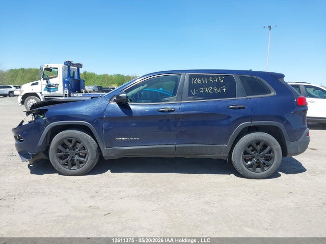 1C4PJMAS4FW772817 Jeep Cherokee Sport