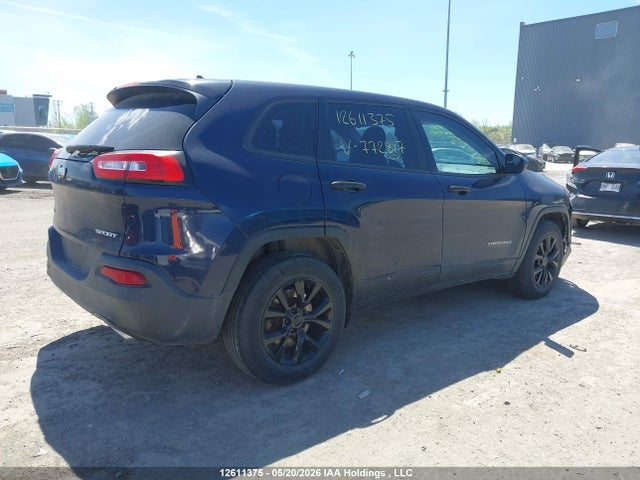 1C4PJMAS4FW772817 Jeep Cherokee Sport