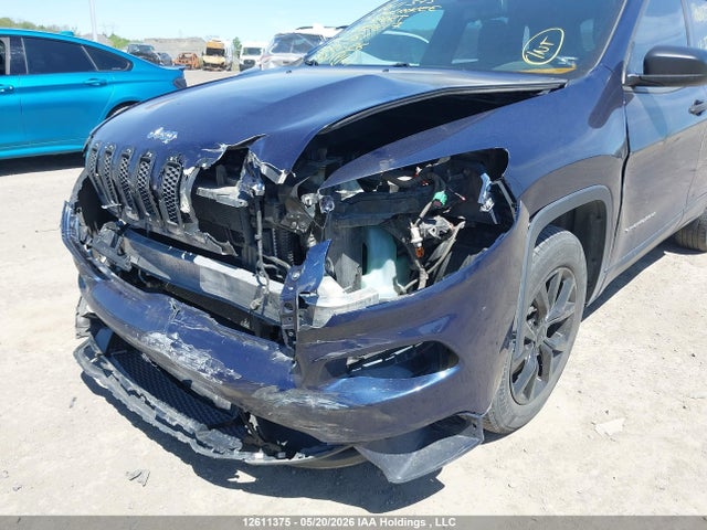 1C4PJMAS4FW772817 Jeep Cherokee Sport