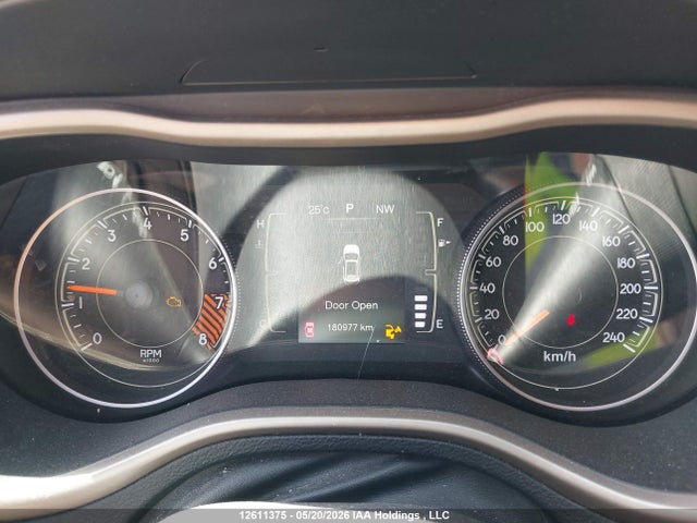 1C4PJMAS4FW772817 Jeep Cherokee Sport