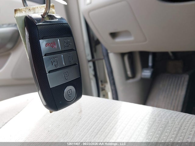 KIA Sedona 2020 KNDMB5C16L6569823 Image 11