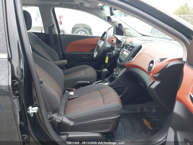 1G1JC6SB6G4129675 Chevrolet SONIC LT