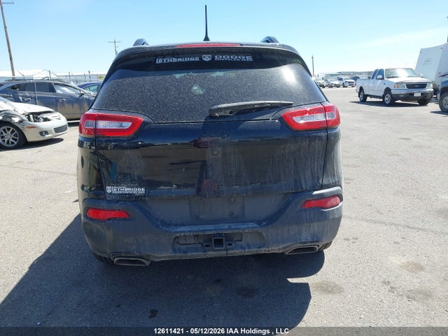 1C4PJMAX1JD593392 Jeep Cherokee Sport