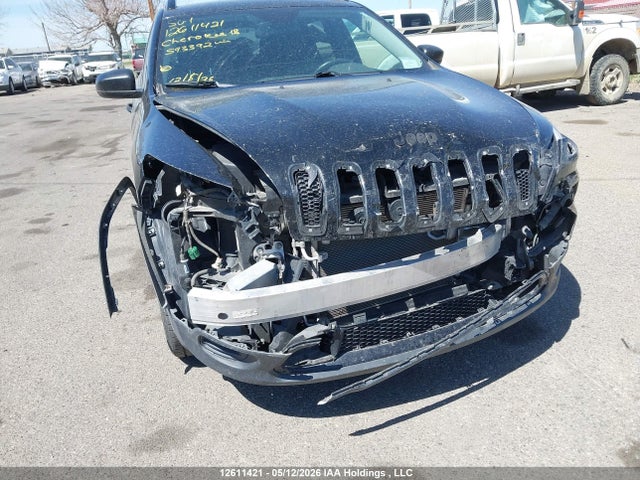 1C4PJMAX1JD593392 Jeep Cherokee Sport