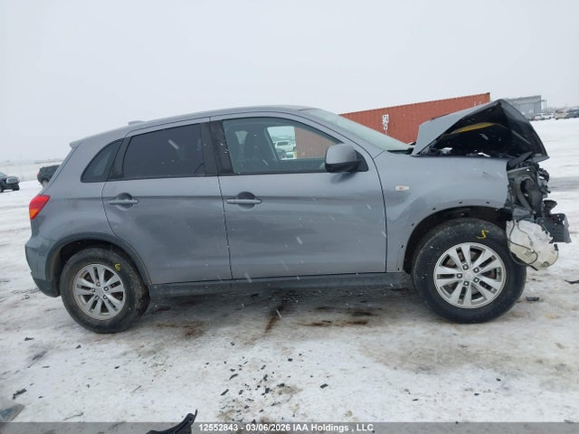 12552843 :رقم المزاد ، JA4AJ3AU2KU605048 vin ، 2019 Mitsubishi Rvr مزاد بيع