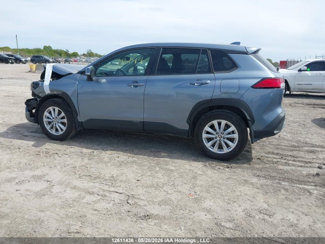 7MUCAAAG4RV100968 Toyota Corolla Cross Le