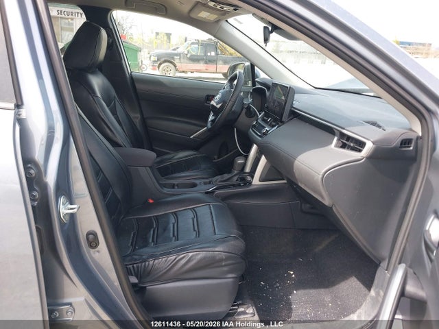 7MUCAAAG4RV100968 Toyota Corolla Cross Le