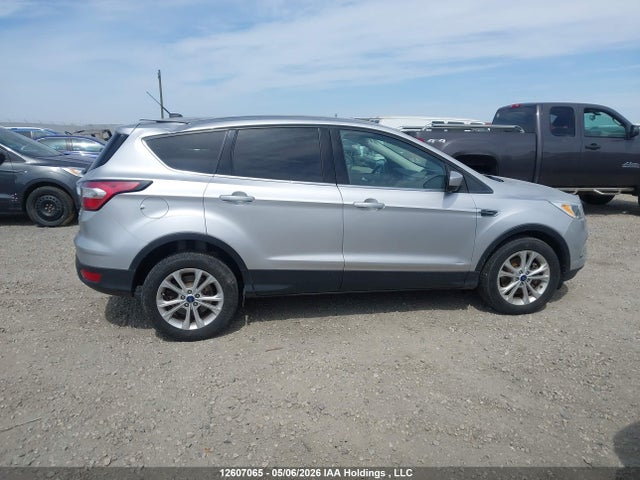 1FMCU9GD8HUC29704 Ford ESCAPE SE