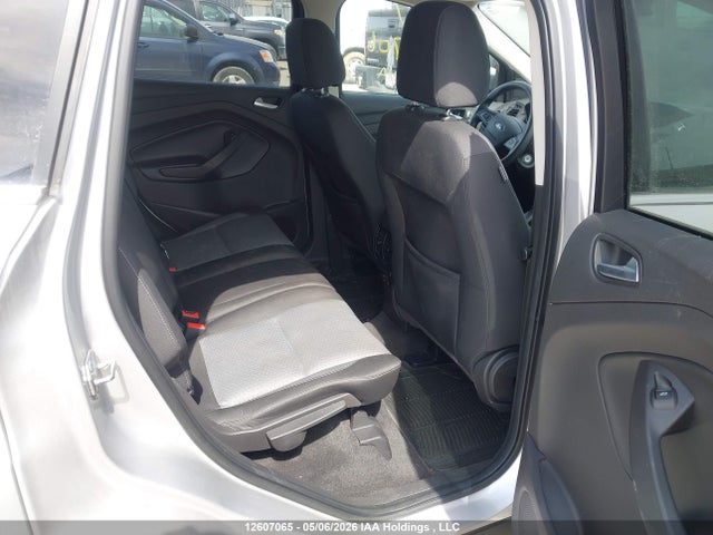 1FMCU9GD8HUC29704 Ford ESCAPE SE