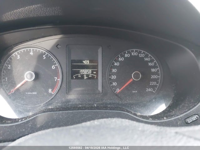 2012 Volkswagen Jetta 2.0l Comfortline მანქანა იყიდება აუქციონზე, vin: 3VWDK7AJ3CM301548, აუქციონის ნომერი: 12585582
