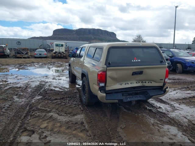 5TFCZ5AN5JX123084 Toyota Tacoma Trd Off Road/trd Sport