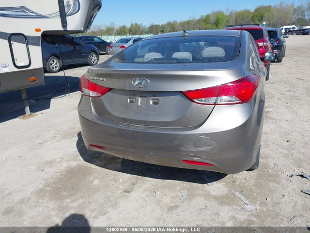 Продажа на аукционе авто 2012 Hyundai Elantra Gls, vin: 5NPDH4AE4CH071740, номер лота: 12602849