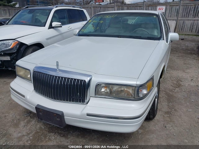 Продажа на аукционе авто 1996 Lincoln Town Car Sgn/dmnd Anv/cypress/jn, vin: 1LNLM82W7TY725307, номер лота: 12603604