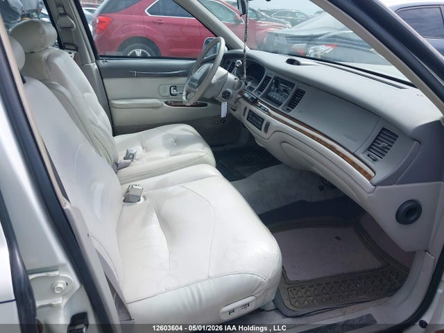 Продажа на аукционе авто 1996 Lincoln Town Car Sgn/dmnd Anv/cypress/jn, vin: 1LNLM82W7TY725307, номер лота: 12603604