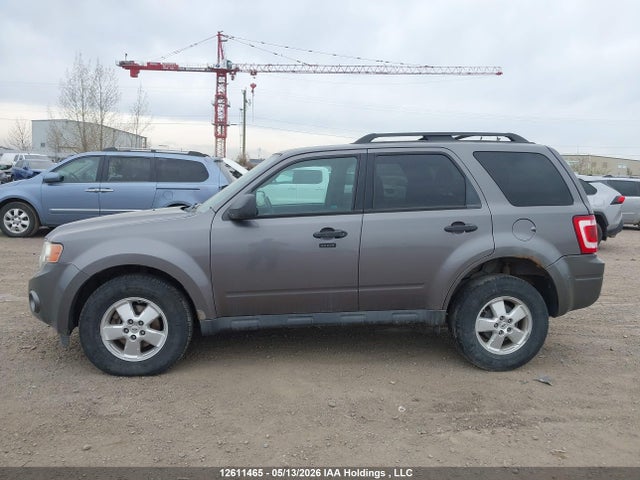 2010 Ford Escape Xlt მანქანა იყიდება აუქციონზე, vin: 1FMCU9DG9AKD23266, აუქციონის ნომერი: 12611465