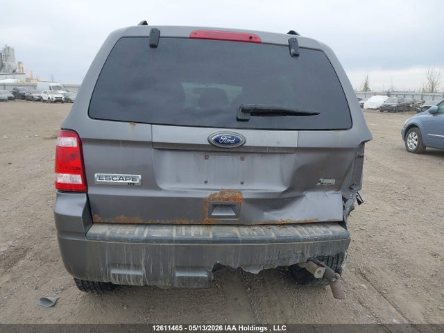 2010 Ford Escape Xlt მანქანა იყიდება აუქციონზე, vin: 1FMCU9DG9AKD23266, აუქციონის ნომერი: 12611465