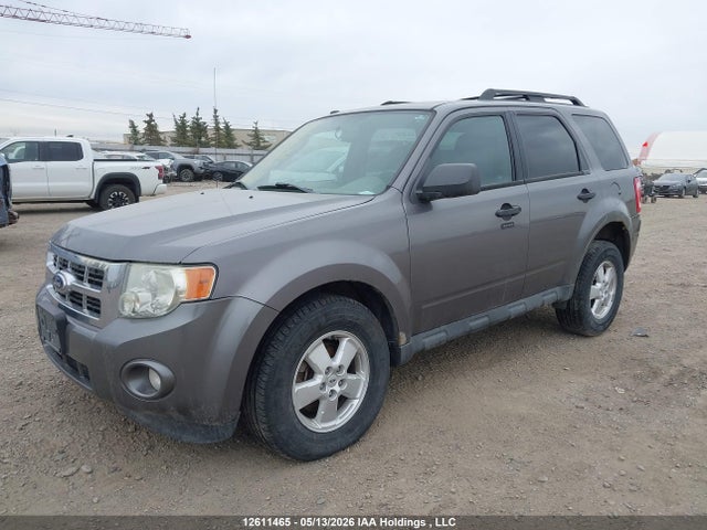 2010 Ford Escape Xlt მანქანა იყიდება აუქციონზე, vin: 1FMCU9DG9AKD23266, აუქციონის ნომერი: 12611465