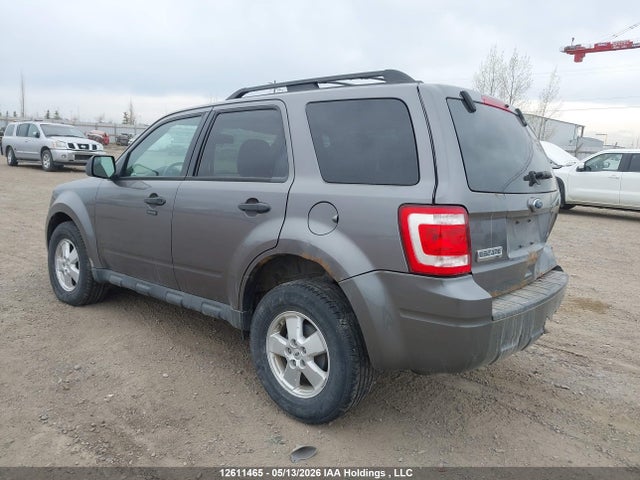 2010 Ford Escape Xlt მანქანა იყიდება აუქციონზე, vin: 1FMCU9DG9AKD23266, აუქციონის ნომერი: 12611465