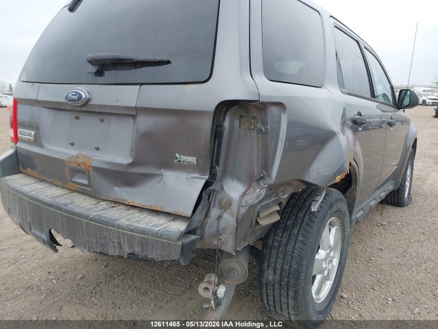 2010 Ford Escape Xlt მანქანა იყიდება აუქციონზე, vin: 1FMCU9DG9AKD23266, აუქციონის ნომერი: 12611465