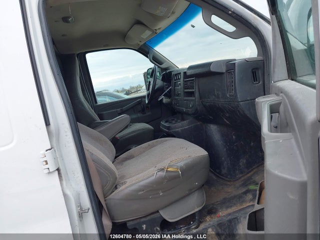 1GTW7BFF8H1329306 GMC Savana 2500 Work Van