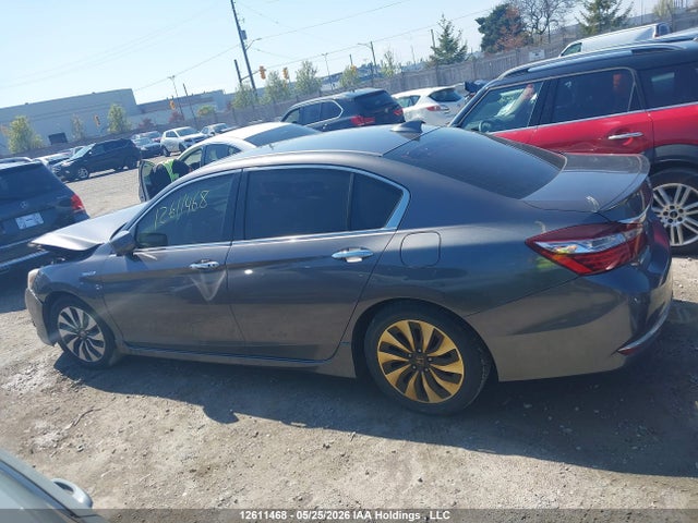 12611468 :رقم المزاد ، JHMCR6F75HC800179 vin ، 2017 Honda Accord Touring Hybrid مزاد بيع