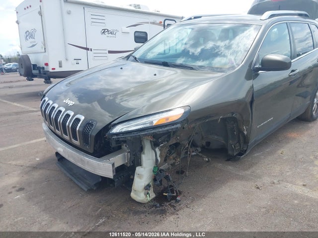 1C4PJLCB4FW560149 Jeep Cherokee North