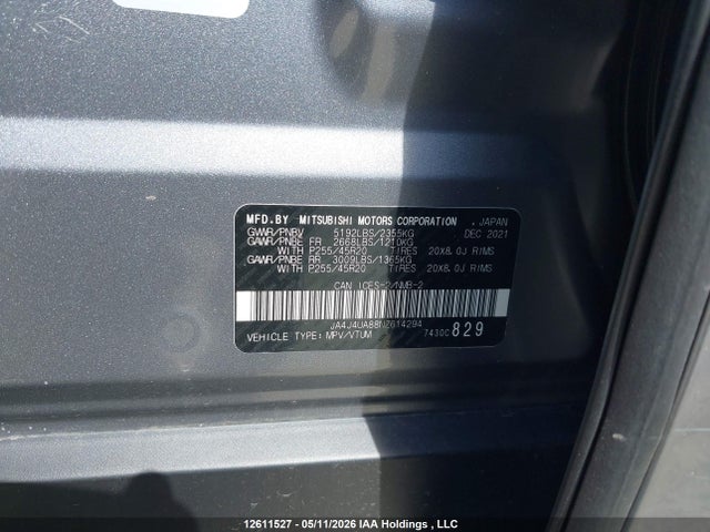 JA4J4UA88NZ614294 Mitsubishi Outlander Se/black Edition