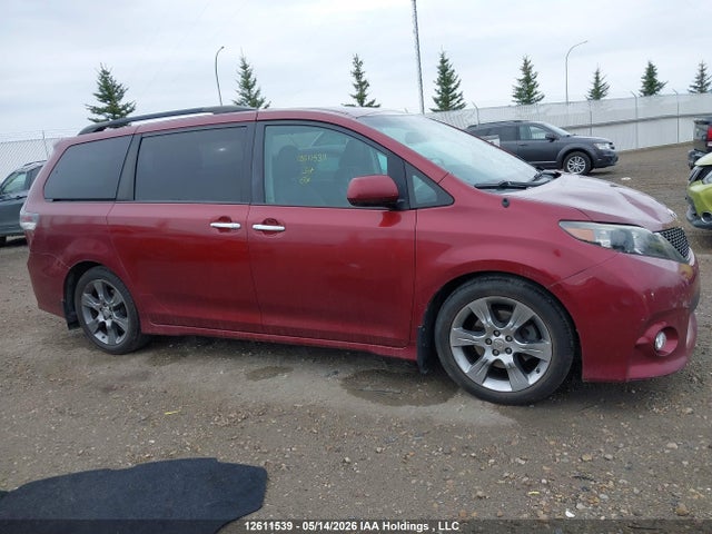 12611539 :رقم المزاد ، 5TDXK3DC7DS376244 vin ، 2013 Toyota Sienna Sport مزاد بيع