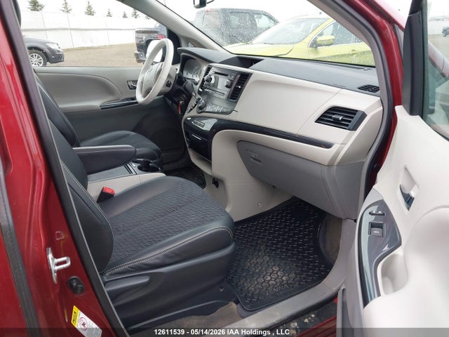 12611539 :رقم المزاد ، 5TDXK3DC7DS376244 vin ، 2013 Toyota Sienna Sport مزاد بيع