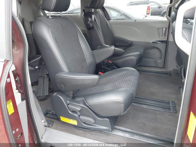 12611539 :رقم المزاد ، 5TDXK3DC7DS376244 vin ، 2013 Toyota Sienna Sport مزاد بيع