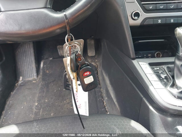 KMHD84LF3HU288548 Hyundai ELANTRA GL