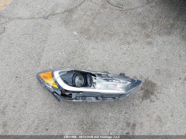KMHD84LF3HU288548 Hyundai ELANTRA GL