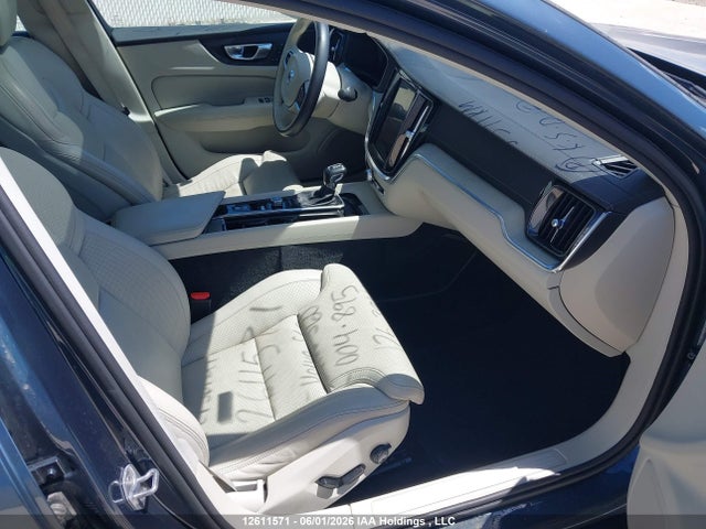 7JRA22TL5KG004895 Volvo S60 T6 Inscription