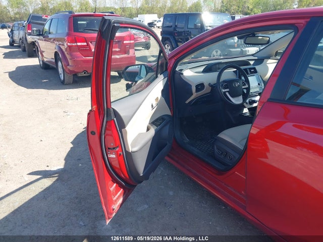 Toyota Prius Technology 2018 JTDKARFU0J3055777 Image 20