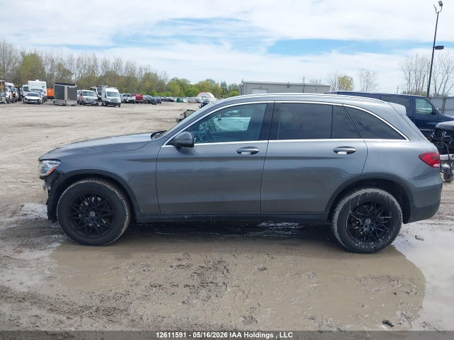 W1N0G8EB5NV353180 Mercedes-Benz Glc 300 4matic
