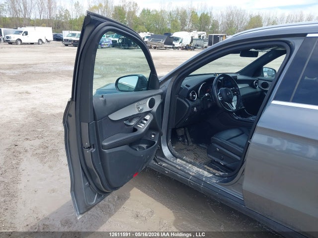 W1N0G8EB5NV353180 Mercedes-Benz Glc 300 4matic