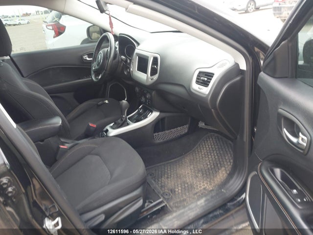 2020 Jeep Compass Upland მანქანა იყიდება აუქციონზე, vin: 3C4NJDAB8LT106892, აუქციონის ნომერი: 12611596