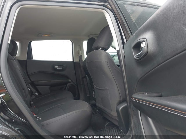 2020 Jeep Compass Upland მანქანა იყიდება აუქციონზე, vin: 3C4NJDAB8LT106892, აუქციონის ნომერი: 12611596