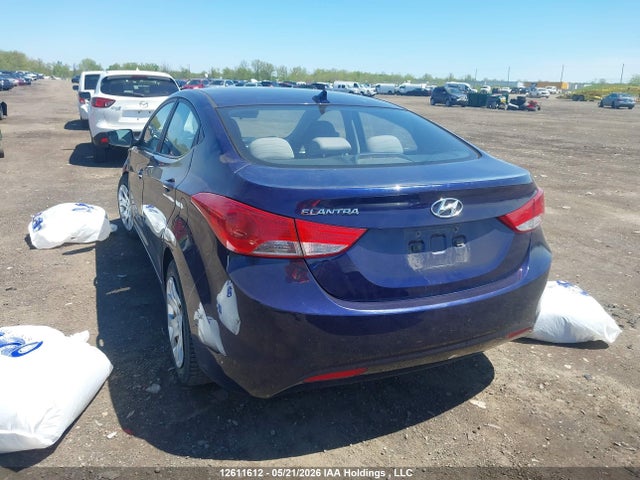 Продажа на аукционе авто 2013 Hyundai Elantra Gl, vin: 5NPDH4AE5DH413407, номер лота: 12611612