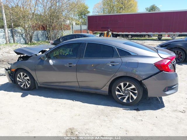 Honda CIVIC EX 2016 2HGFC2F88GH031420 Image 15