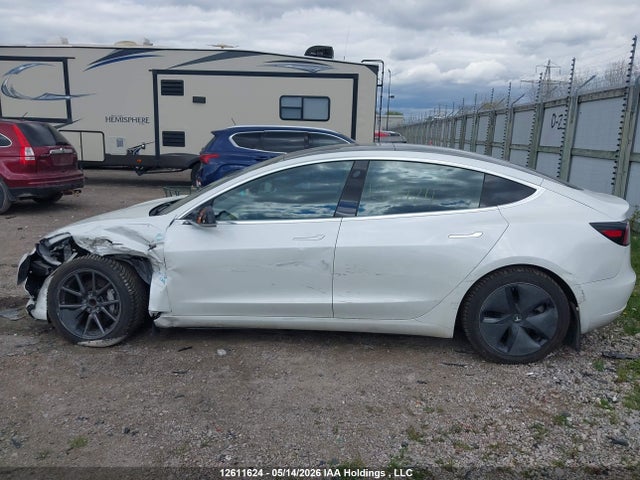 Продаж на аукціоні авто 2020 Tesla Model 3 Standard Range Plus, vin: 5YJ3E1EA9LF715824, номер лоту: 12611624