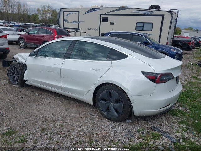 Продаж на аукціоні авто 2020 Tesla Model 3 Standard Range Plus, vin: 5YJ3E1EA9LF715824, номер лоту: 12611624