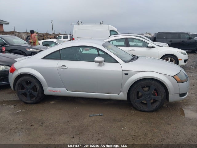 2000 Audi Tt მანქანა იყიდება აუქციონზე, vin: TRUTC28N2Y1001176, აუქციონის ნომერი: 12611647