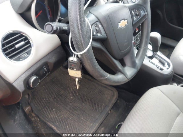 1G1PC5SB0F7283218 Chevrolet Cruze 1lt