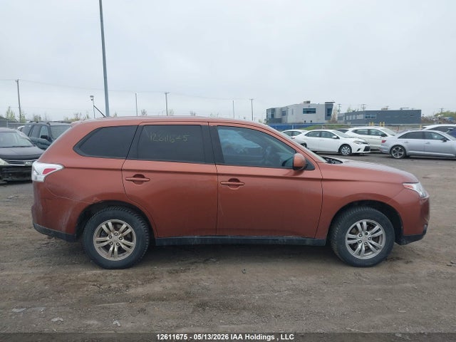 Продажа на аукционе авто 2014 Mitsubishi Outlander Es, vin: JA4AZ2A39EZ602875, номер лота: 12611675