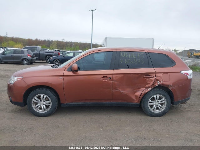 Продажа на аукционе авто 2014 Mitsubishi Outlander Es, vin: JA4AZ2A39EZ602875, номер лота: 12611675