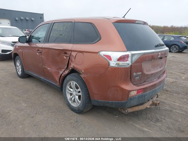 Продажа на аукционе авто 2014 Mitsubishi Outlander Es, vin: JA4AZ2A39EZ602875, номер лота: 12611675