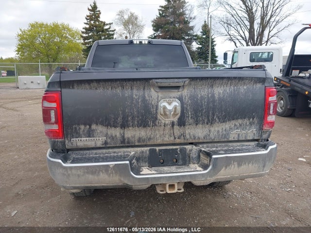 3C6UR5DL8MG556302 RAM 2500 Big Horn