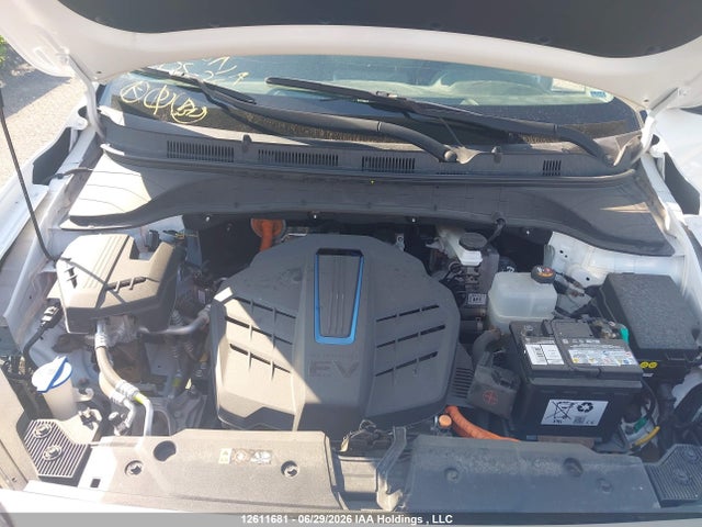 12611681 :رقم المزاد ، KM8K23AGXNU144196 vin ، 2022 Hyundai Kona Electric Preferred With Two-tone Roof مزاد بيع