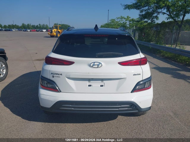 12611681 :رقم المزاد ، KM8K23AGXNU144196 vin ، 2022 Hyundai Kona Electric Preferred With Two-tone Roof مزاد بيع